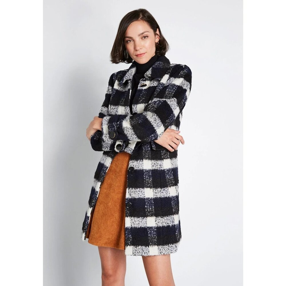 Modcloth Women's Ladylike Lately Collared Coat SZ L Plaid Black White Cozycore